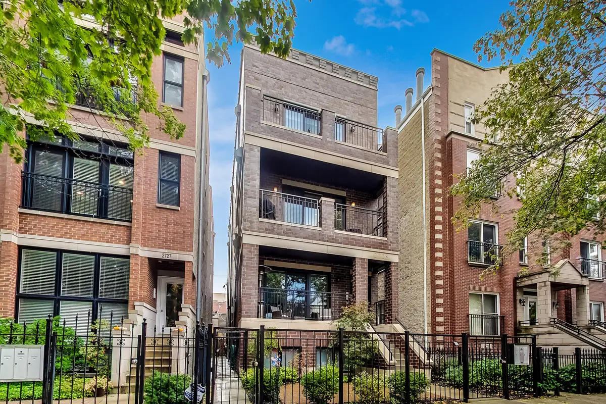 2725 N Wayne Avenue #1, Chicago, IL 60614 - #1