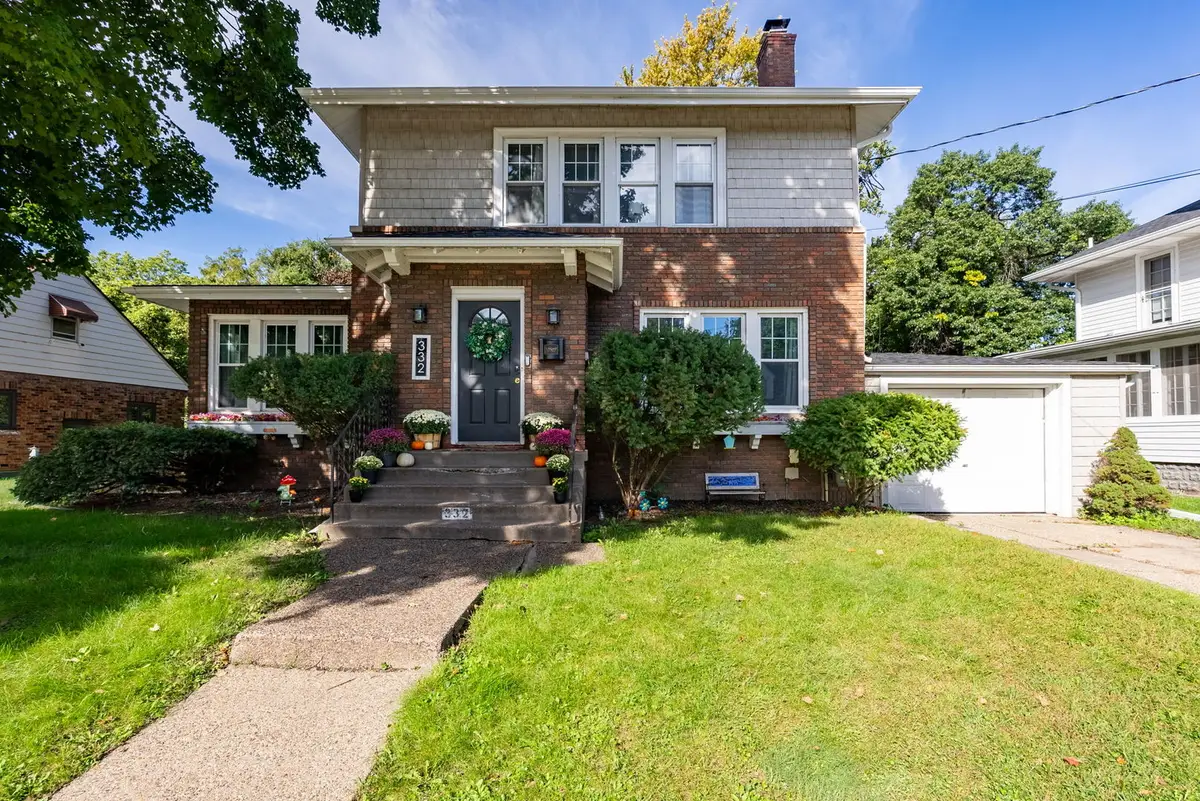 332 Forest Road, Davenport, IA 52803 - #1