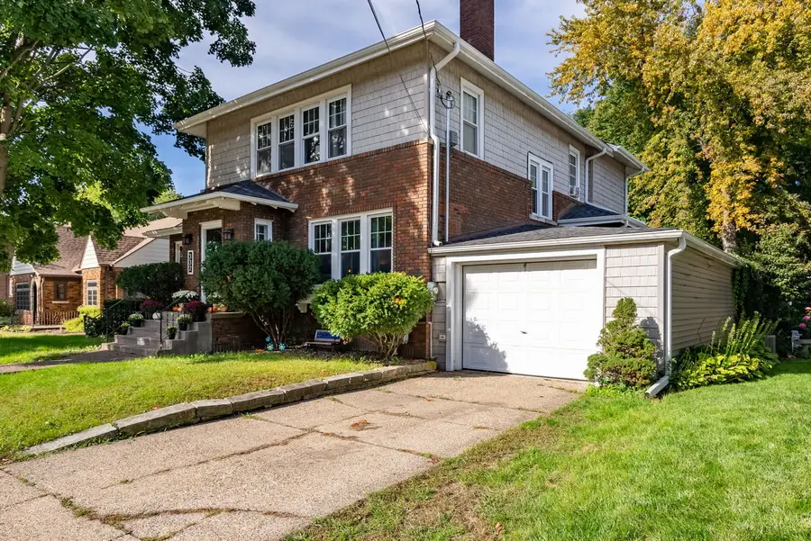 332 Forest Road, Davenport, IA 52803 - #3