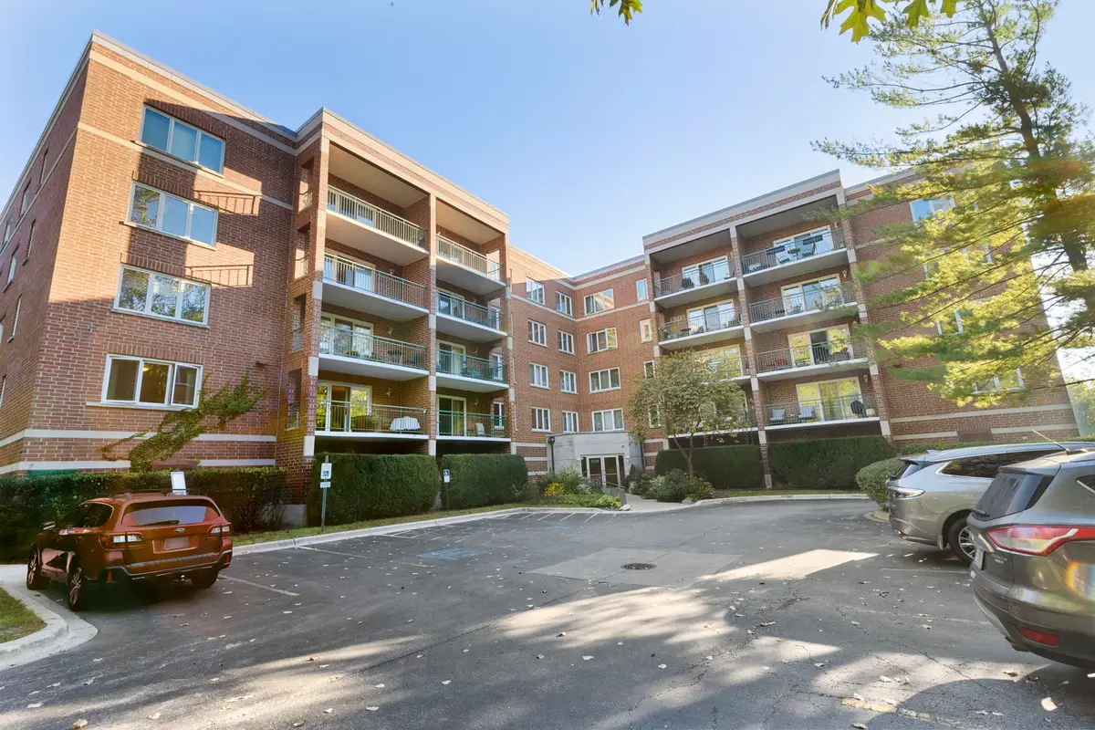 5320 N Lowell Avenue #506, Chicago, IL 60630 - #1