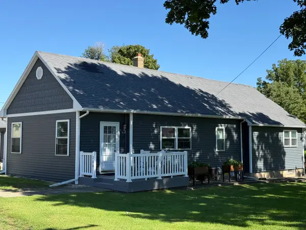 206 S 1st Street, Cherry, IL 61317