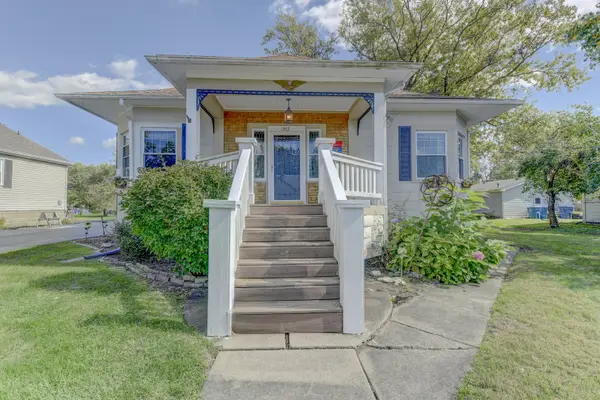 1583 East Avenue, Crete, IL 60417