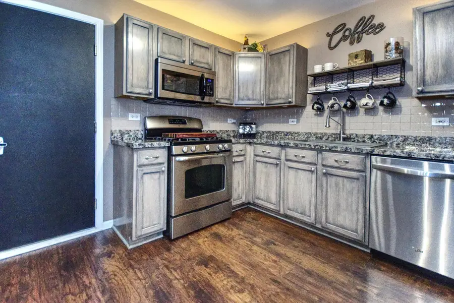 1911 SW Cinnamon Court, Joliet, IL 60435 - #3