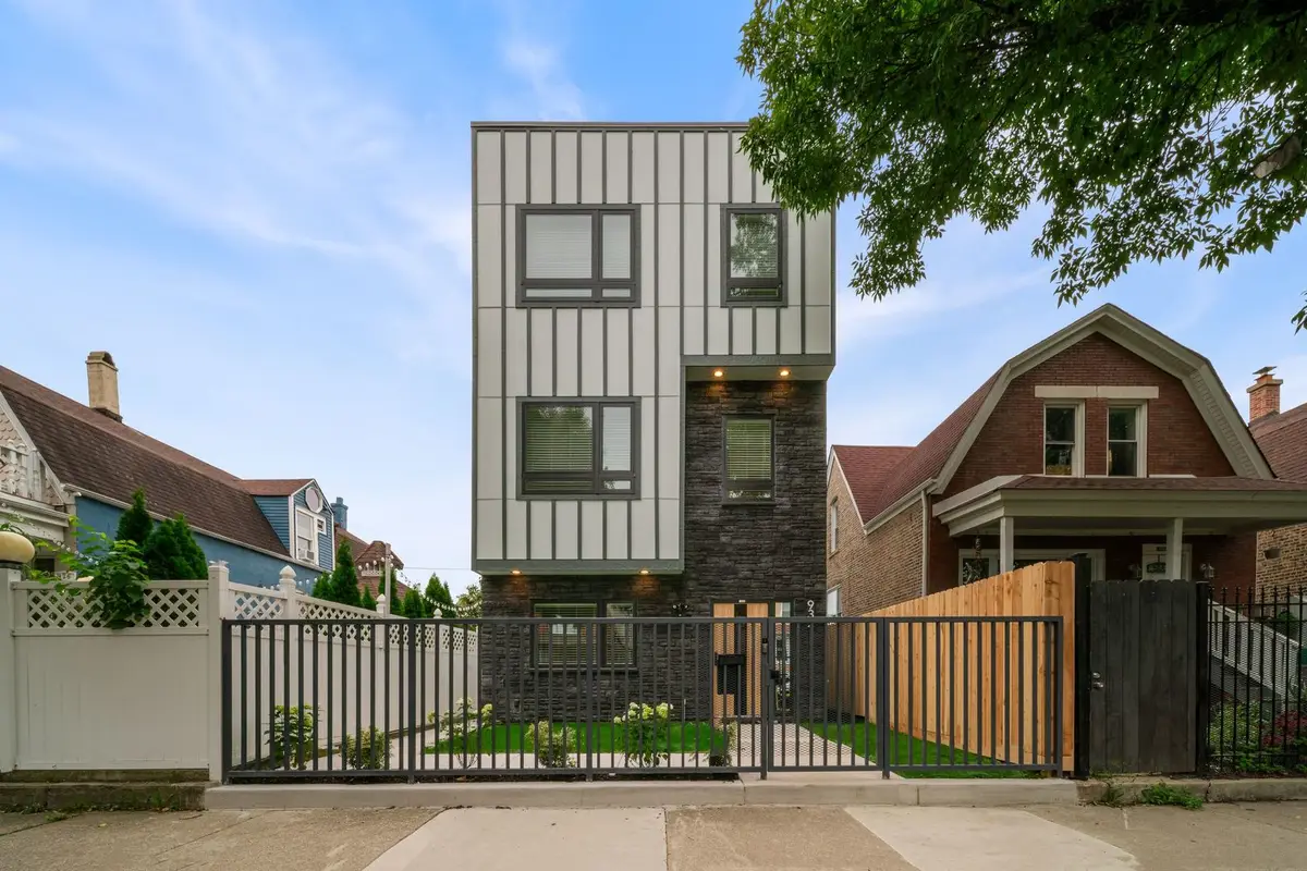 932 N Trumbull Avenue, Chicago, IL 60651 - #1