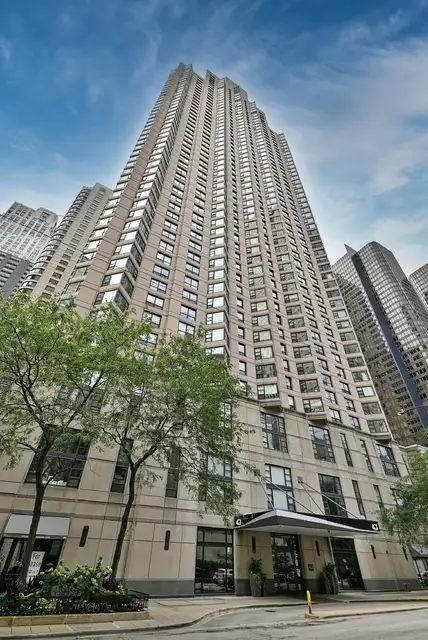 401 E Ontario Street #2210, Chicago, IL 60611