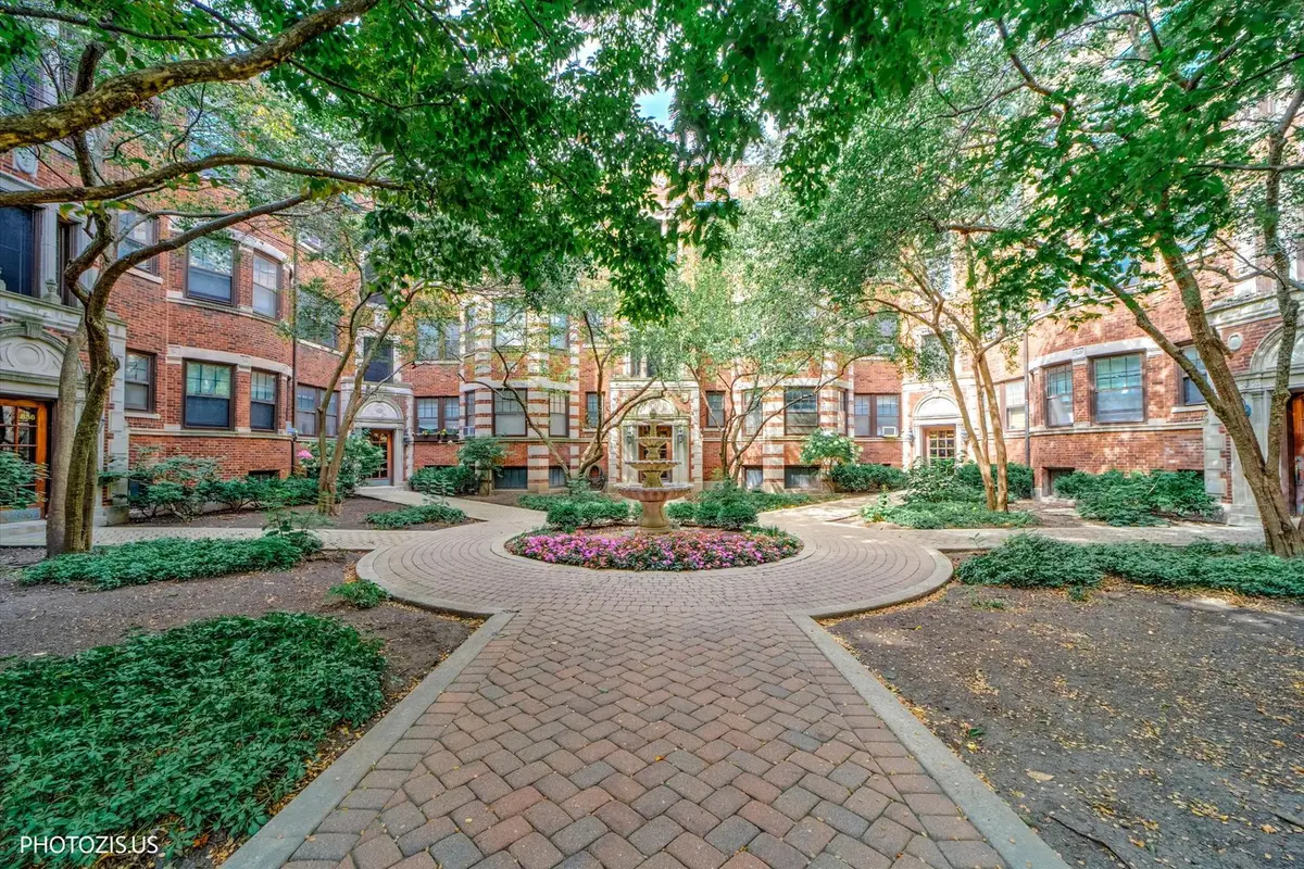 848 Hinman Avenue #2, Evanston, IL 60202 - #1