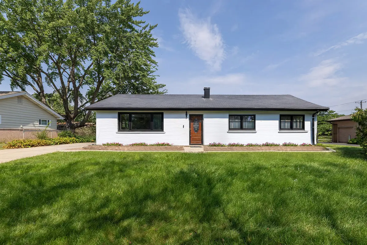 20 Maricopa Lane, Hoffman Estates, IL 60169 - #1