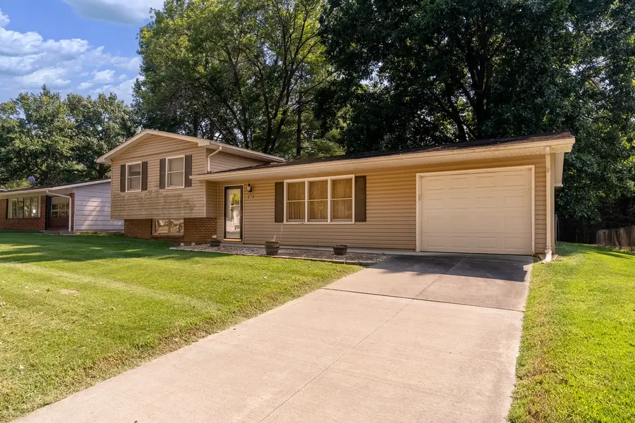 1815 W Freeman Street, Carbondale, IL 62901 - #3