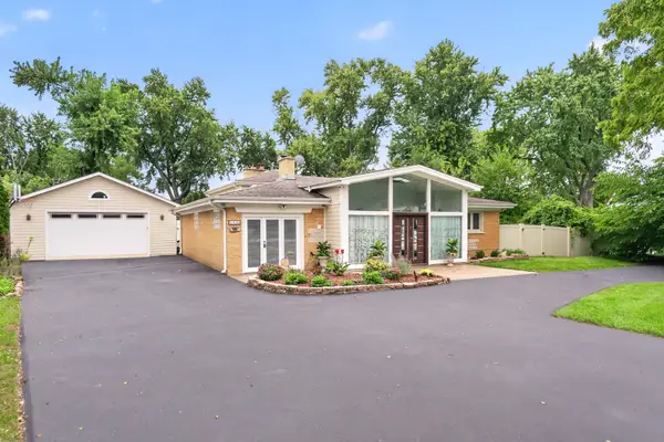 17W041 Deerpath Road, Bensenville, IL 60106