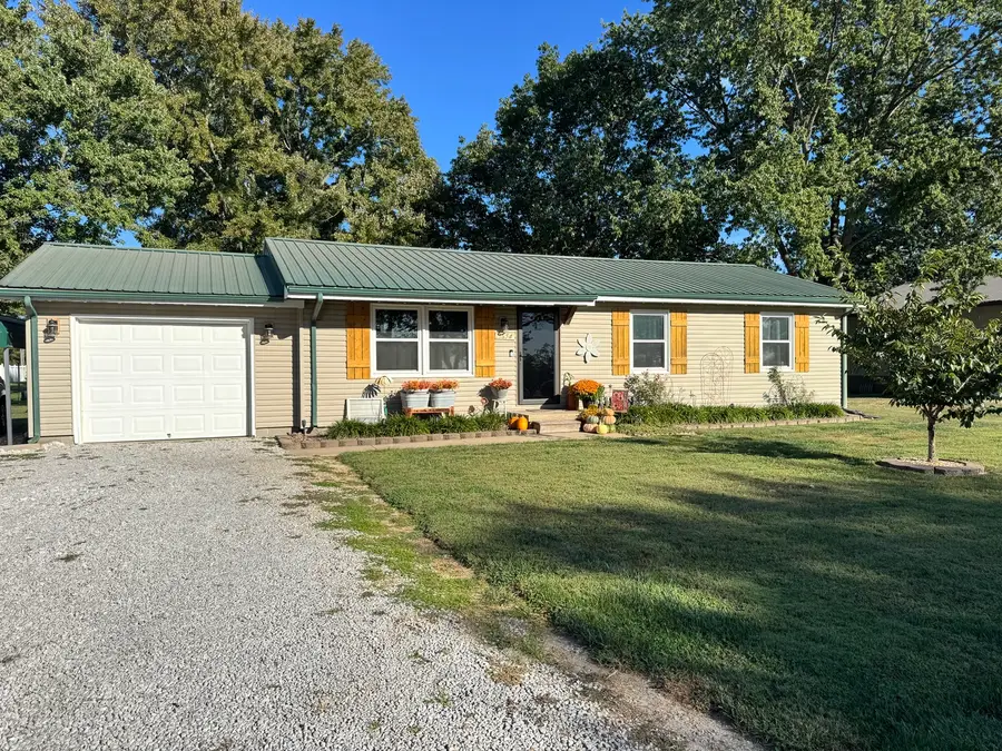 3654 Dawn Drive, Pinckneyville, IL 62274 - #2