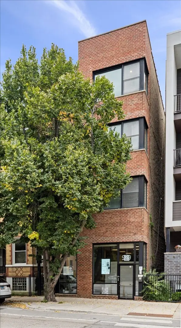 Address Withheld By Seller, Chicago, IL 60622