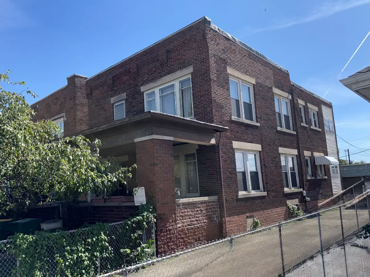 564 E Cass Street, Joliet, IL 60432 - #1
