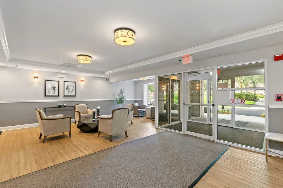 410 W Mahogany Court #202, Palatine, IL 60067 - #3