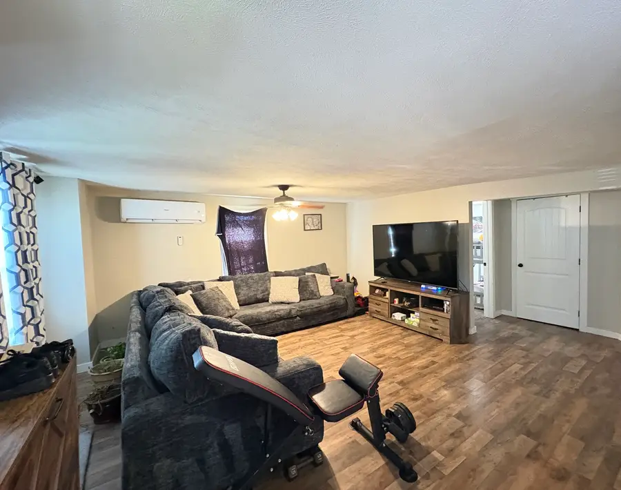 402 S Elm Street, Cambria, IL 62915 - #2
