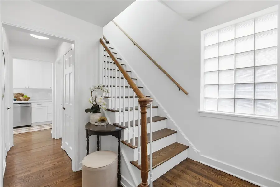 2107 Lincolnwood Drive, Evanston, IL 60201 - #3
