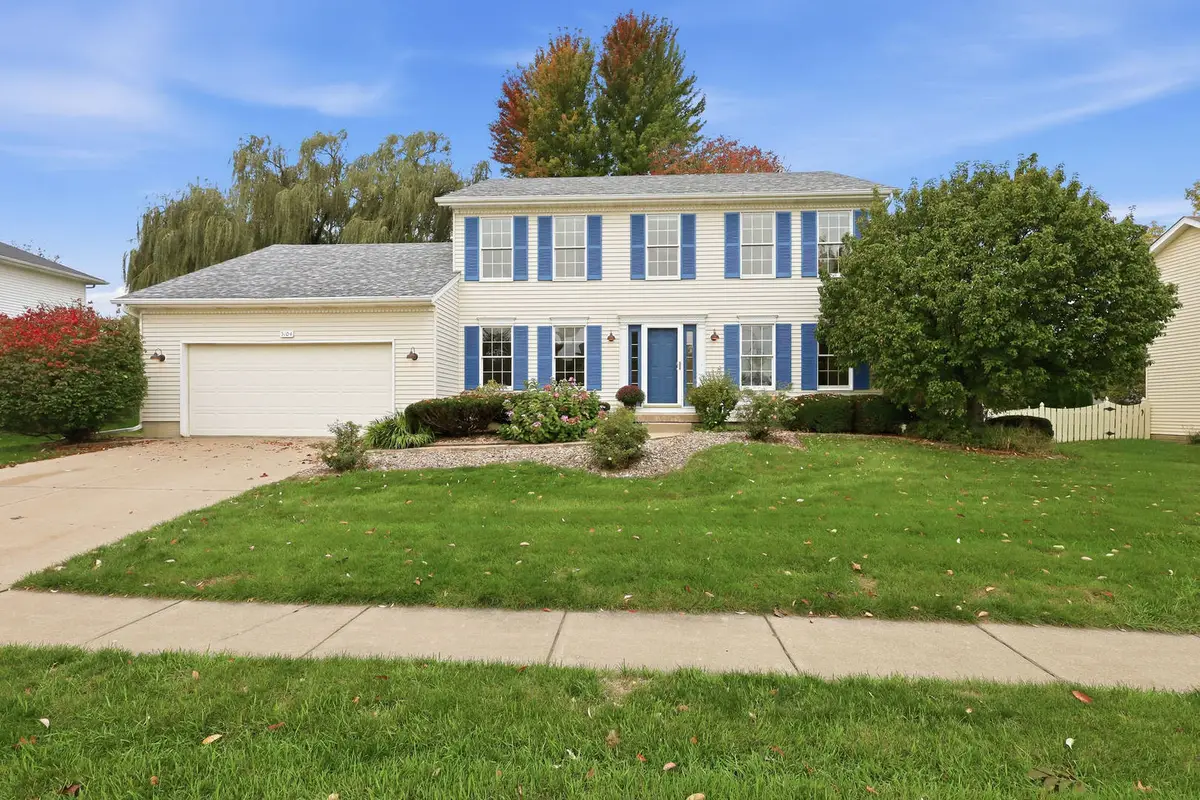 5104 Fox Ridge Road, Bettendorf, IA 52722 - #1