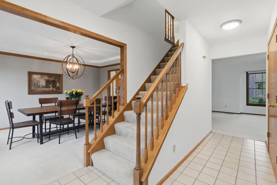 5104 Fox Ridge Road, Bettendorf, IA 52722 - #3