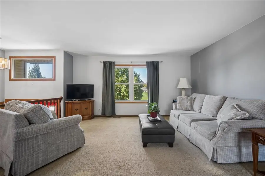 1185 S Appletree Lane, Bartlett, IL 60103 - #2