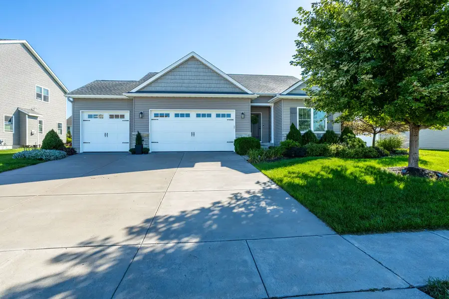 5659 Idaho Drive, Bettendorf, IA 52722 - #3