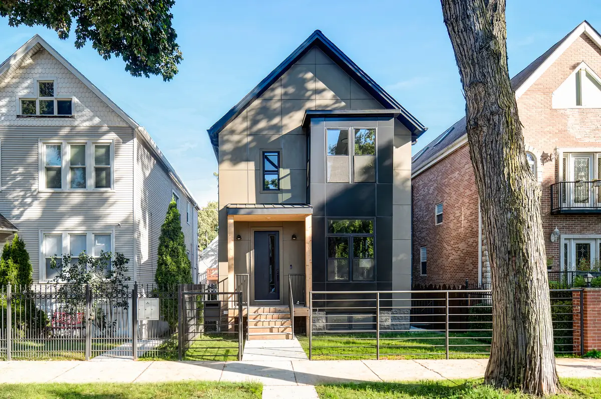 2520 W Shakespeare Avenue, Chicago, IL 60647 - #1
