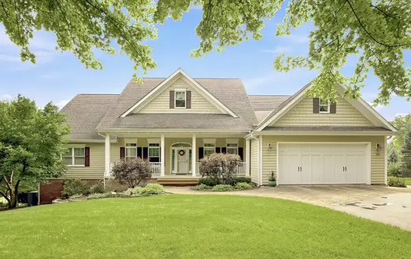 1518 W Lincoln Road, McHenry, IL 60051