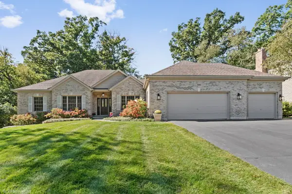 3401 Thunderbird Lane, Crystal Lake, IL 60012