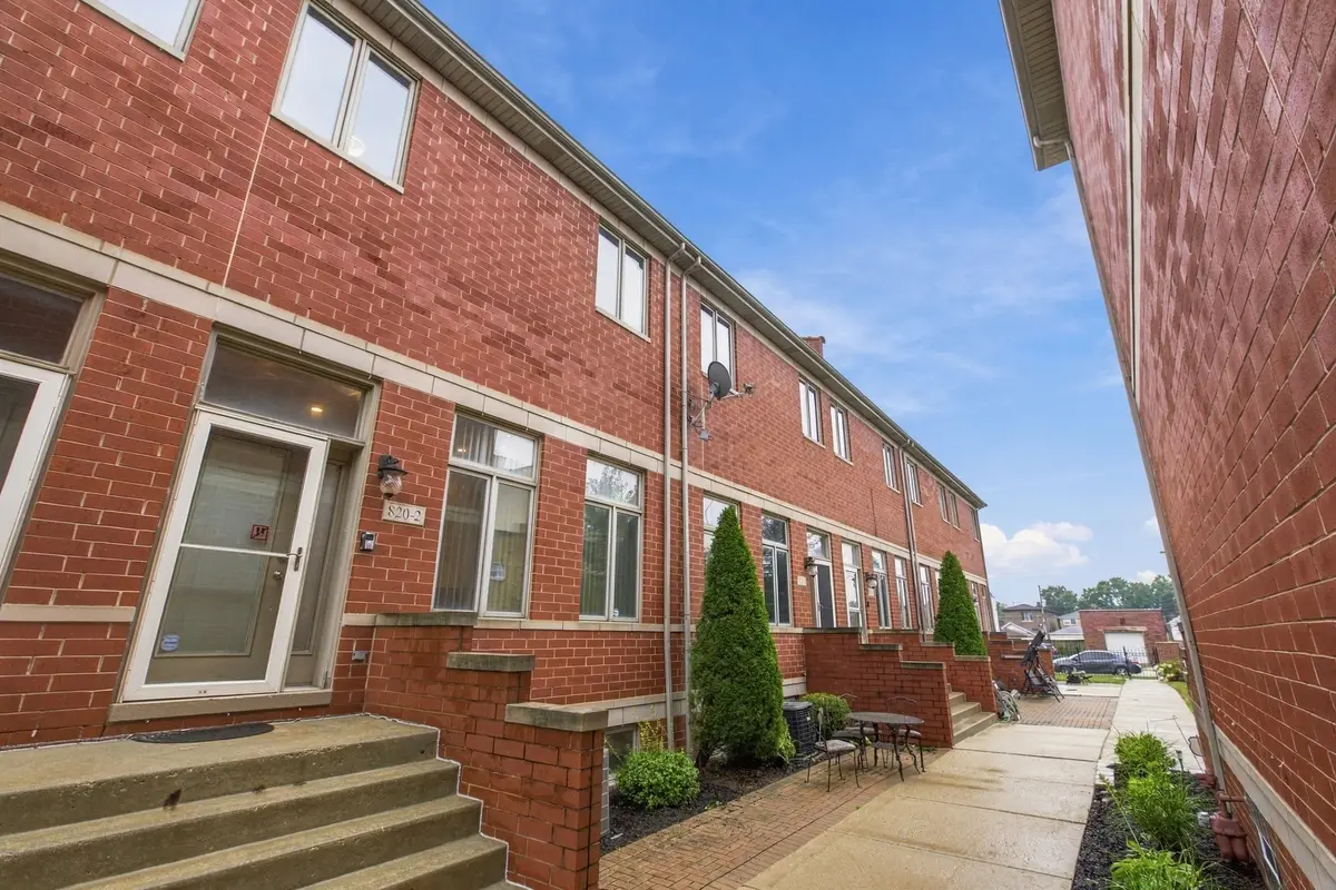 820 W 36th Street #2, Chicago, IL 60609 - #1