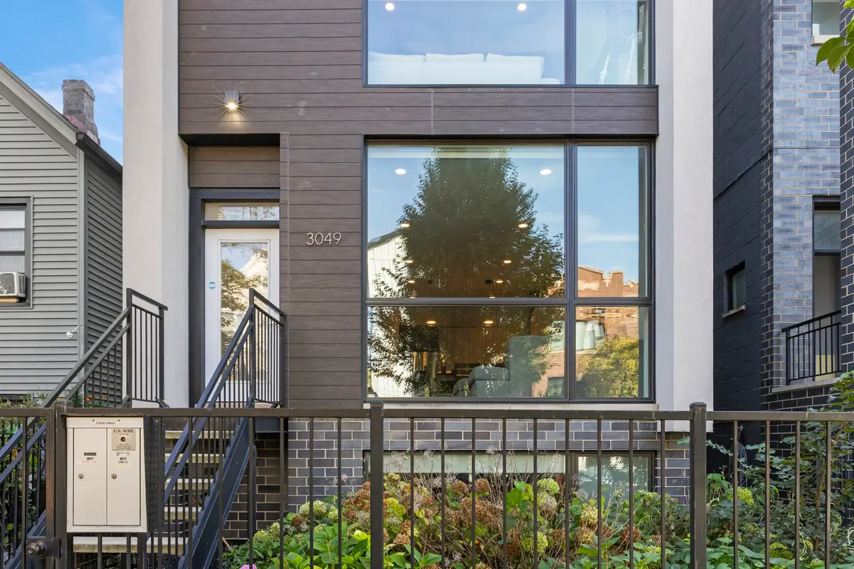 3049 W Lyndale Street #1, Chicago, IL 60647 - #1