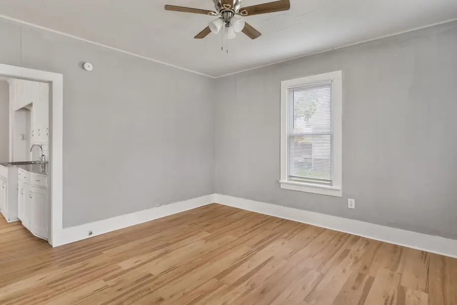 417 37th Street, Moline, IL 61265 - #3