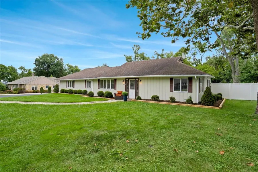 5613 Howard Avenue, La Grange Highlands, IL 60525 - #3