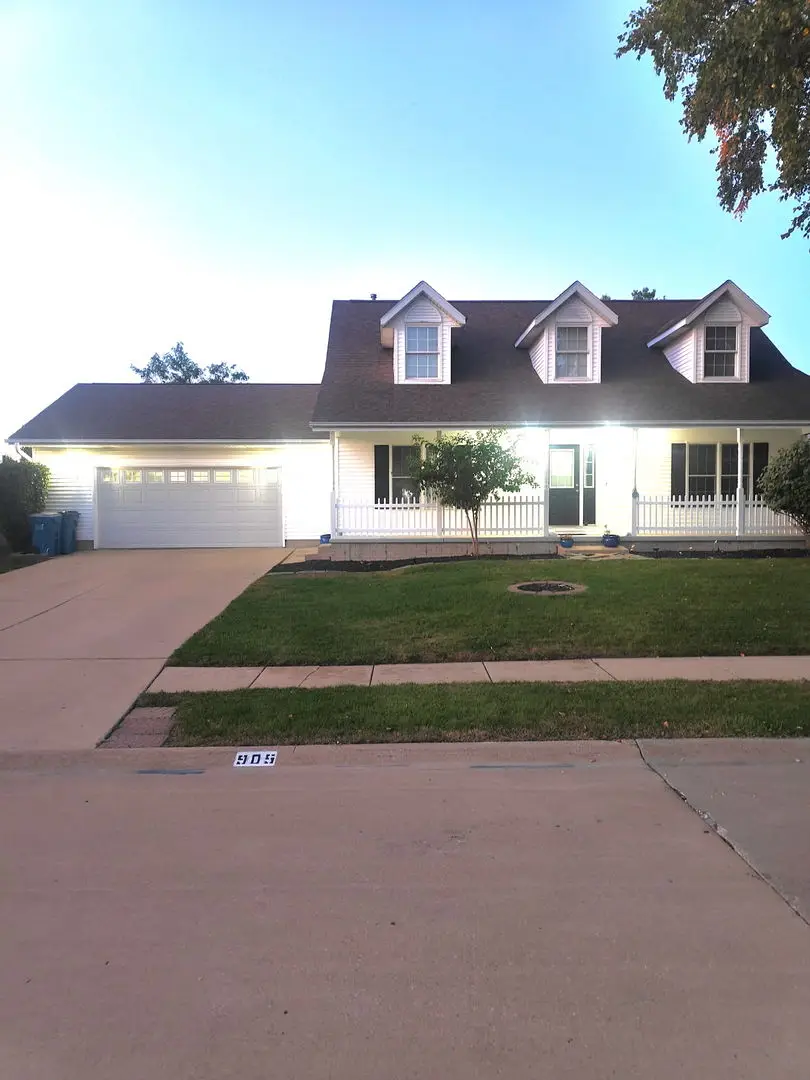 905 25th Avenue Court, Silvis, IL 61282 - #1