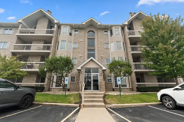 7747 Bristol Park Drive #1SE, Tinley Park, IL 60477