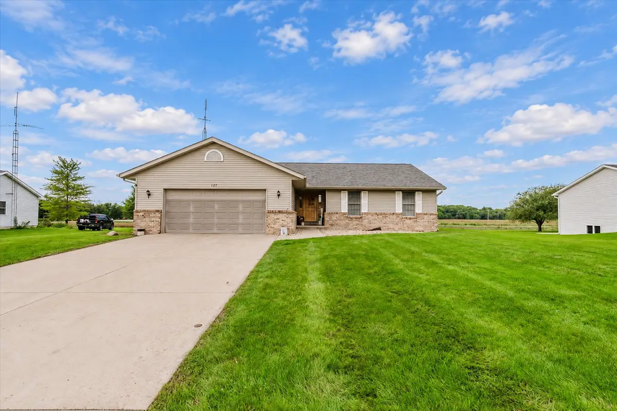 427 Sunset Drive, Colfax, IL 61728 - #1