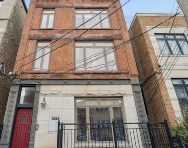 1454 W Blackhawk Street #1, Chicago, IL 60642