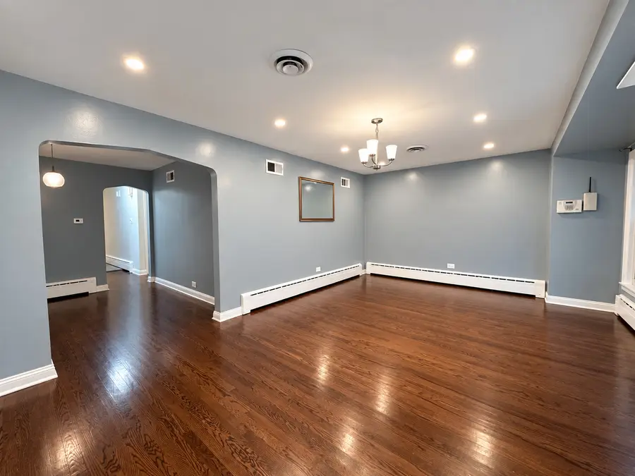 6506 S Keating Avenue, Chicago, IL 60629 - #2