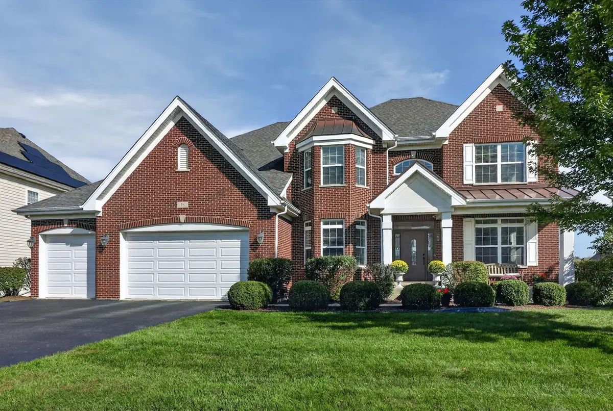 18 N Acacia Drive, Hawthorn Woods, IL 60047 - #1