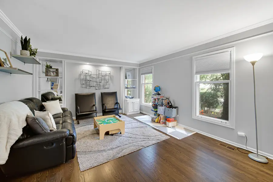 9054 Forestview Road, Evanston, IL 60203 - #3