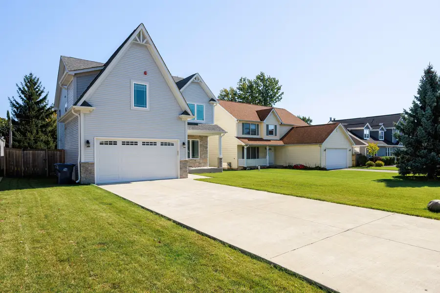 20553 N Horatio Boulevard, Prairie View, IL 60069 - #2