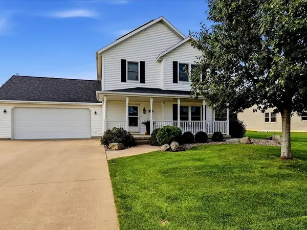 802 W Farmland Drive, Maquoketa, IA 52060