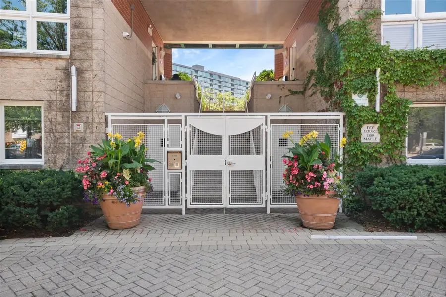 1889 Maple Avenue #W6, Evanston, IL 60201 - #2