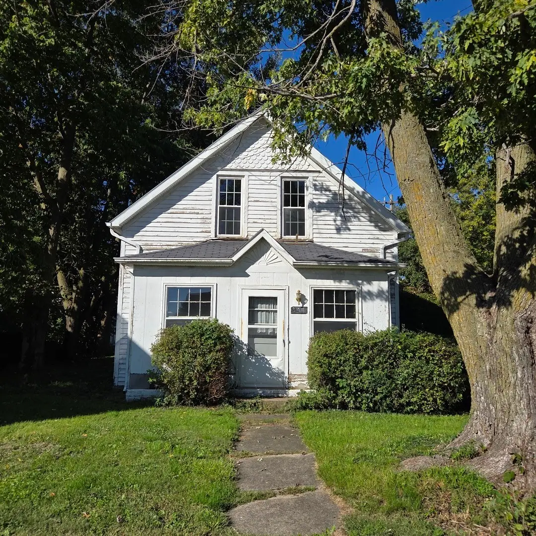 301 3rd Street, Sherrard, IL 61281 - #1