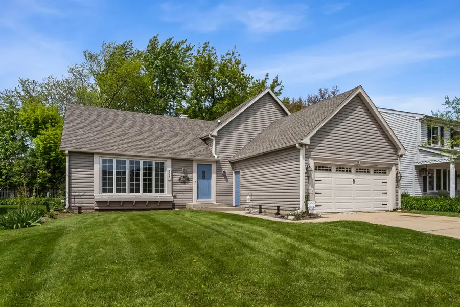 228 N Walnut Lane, Schaumburg, IL 60194 - #3