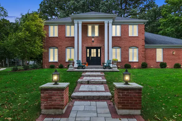 1415 Heatherton Drive, Naperville, IL 60563
