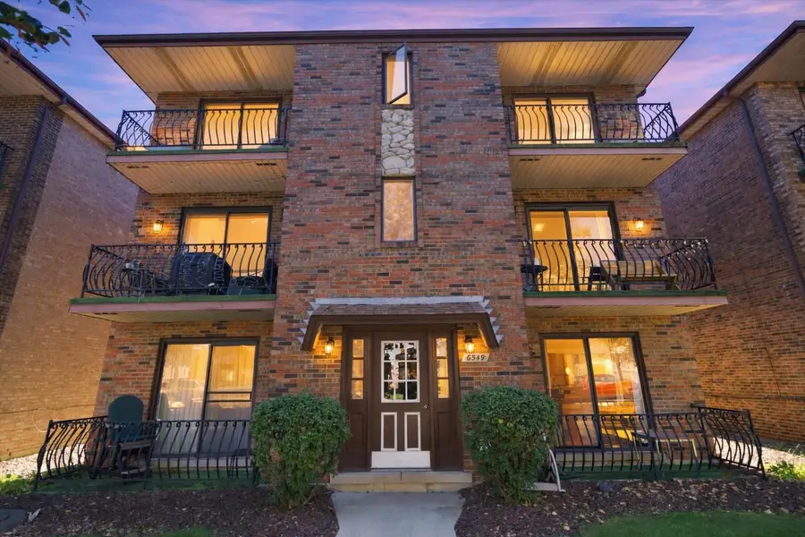 6545 W 64th Place #2W, Chicago, IL 60638 - #2