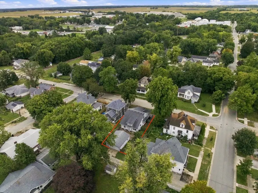 311 E Jefferson Street, Clinton, IL 61727 - #2