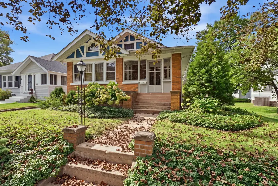 437 49th Street, Moline, IL 61265 - #2