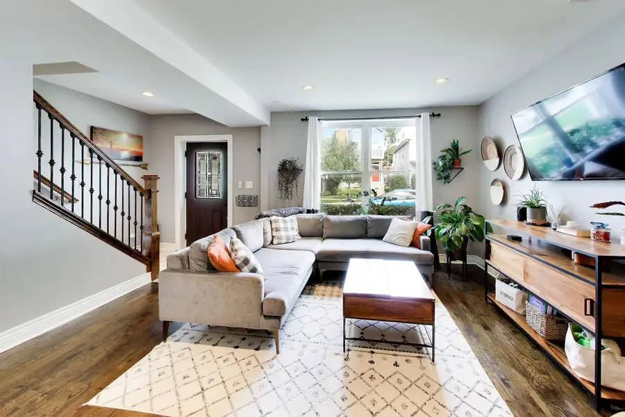 5011 W Strong Street, Chicago, IL 60630 - #3