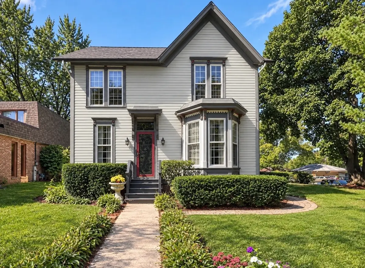 638 S Hough Street, Barrington, IL 60010 - #1