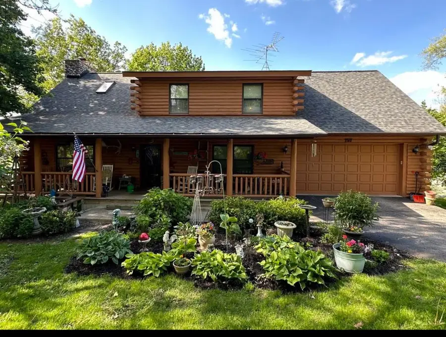 707 Quinn Road, McHenry, IL 60051 - #2