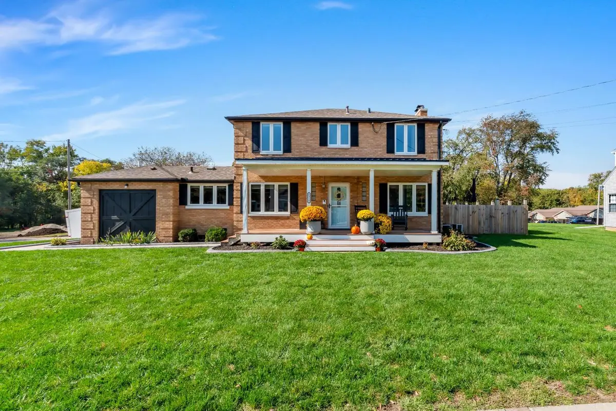 2315 10th Street, East Moline, IL 61244 - #1